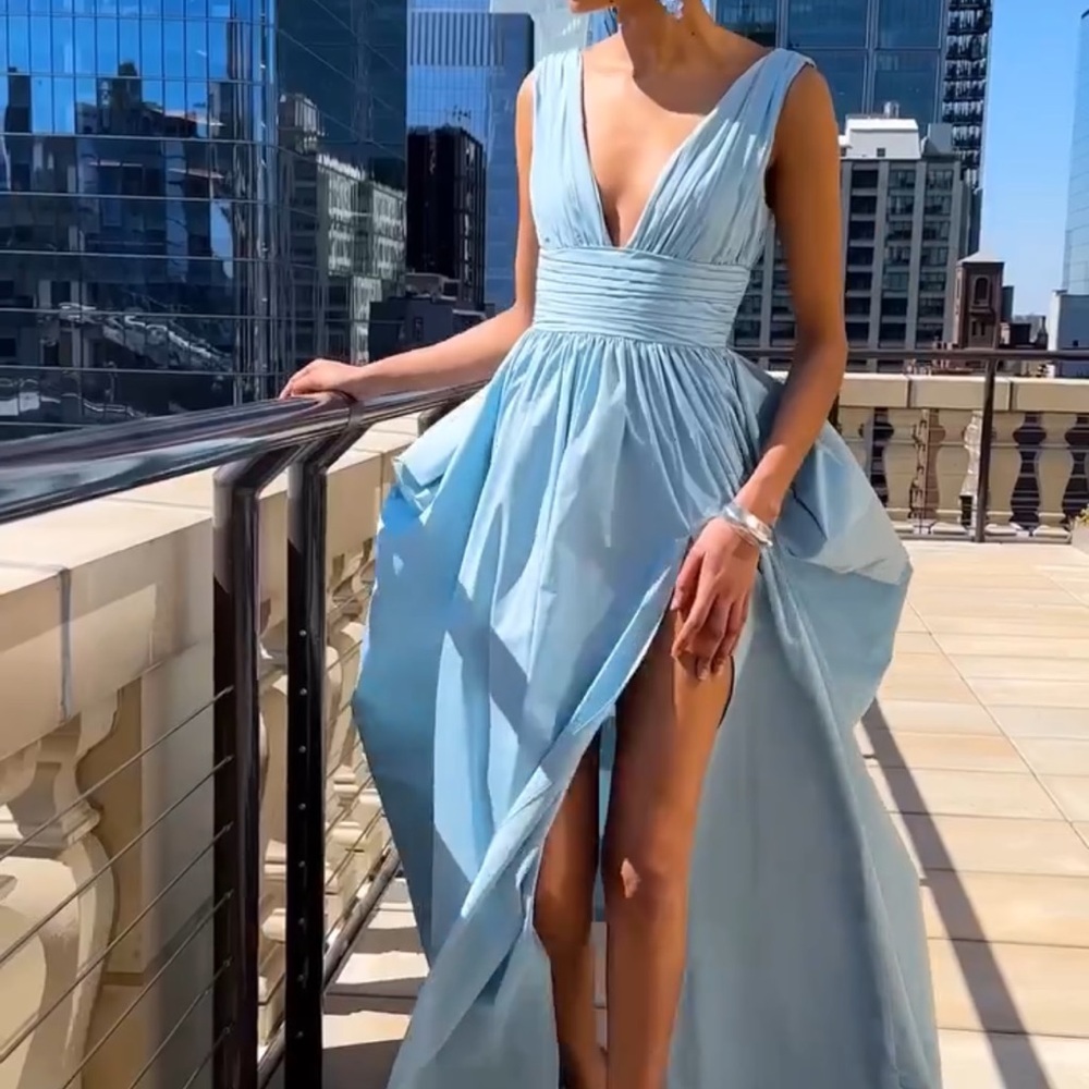 BCBGMaxAzria Light Blue A-Line Skirt